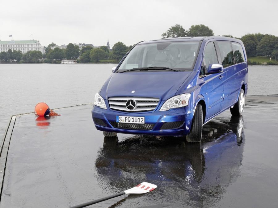  Mercedes-Benz Viano 2010 года  (фото 25 из 32)